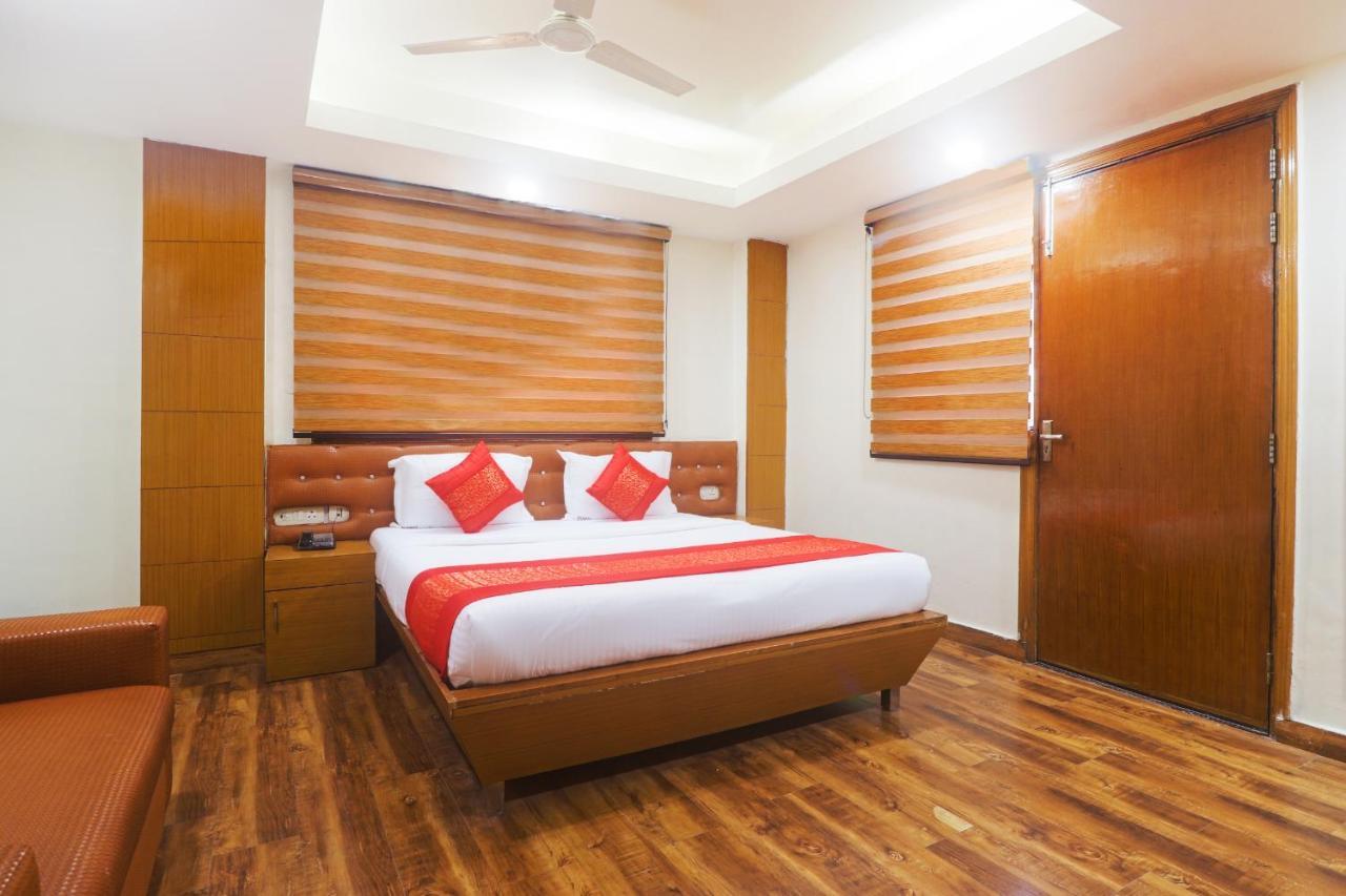 Hotel Sizzling Starr Nové Dillí Exteriér fotografie