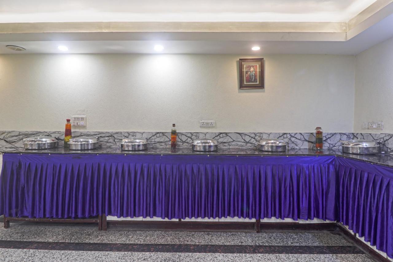 Hotel Sizzling Starr Nové Dillí Exteriér fotografie