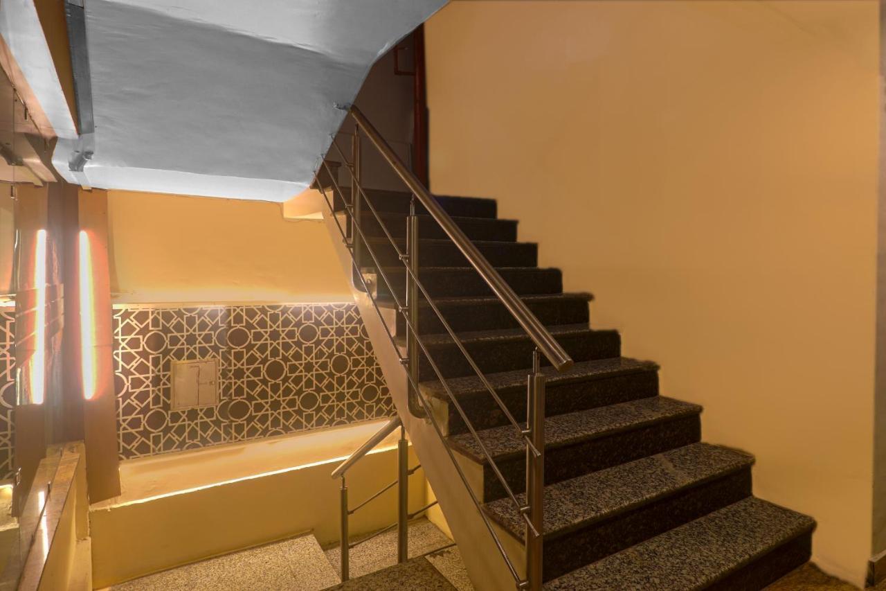 Hotel Sizzling Starr Nové Dillí Exteriér fotografie
