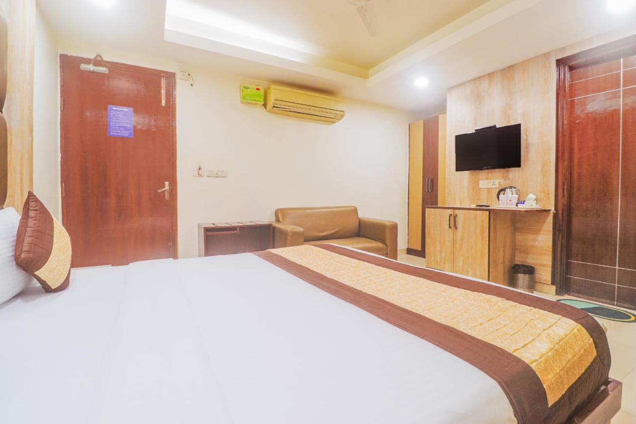 Hotel Sizzling Starr Nové Dillí Exteriér fotografie