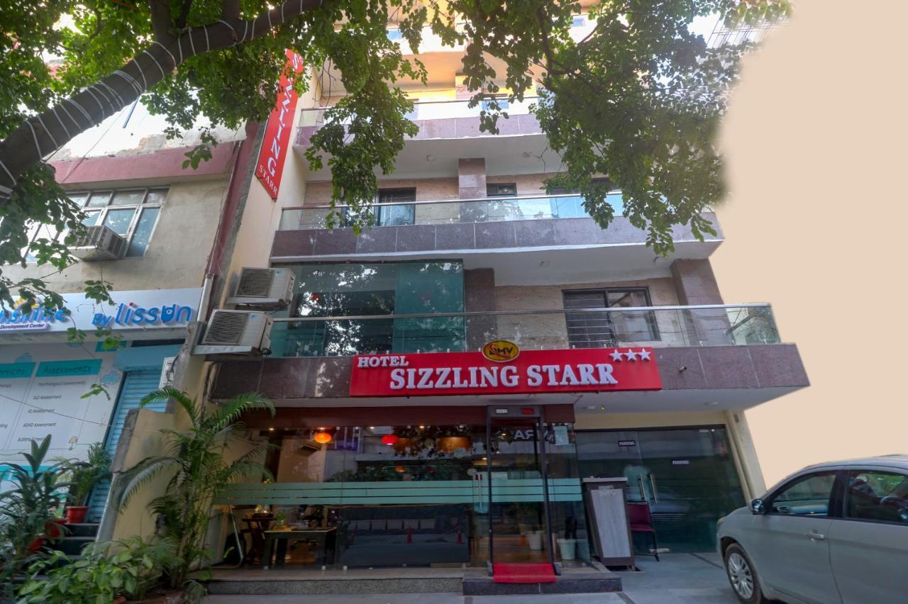 Hotel Sizzling Starr Nové Dillí Exteriér fotografie