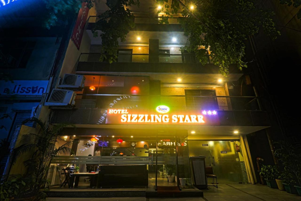 Hotel Sizzling Starr Nové Dillí Exteriér fotografie